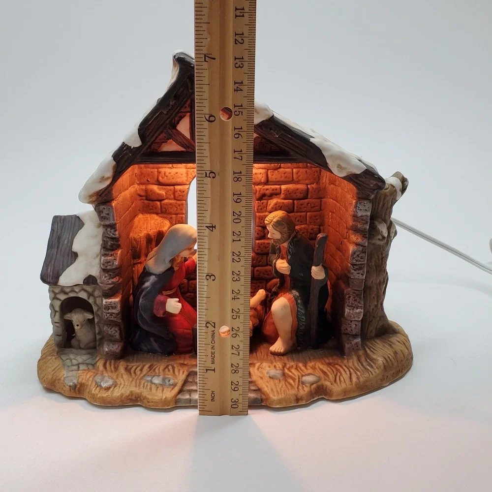 Vintage Lighted Ceramic Nativity Scene Manger Stable Christmas Decor Glows